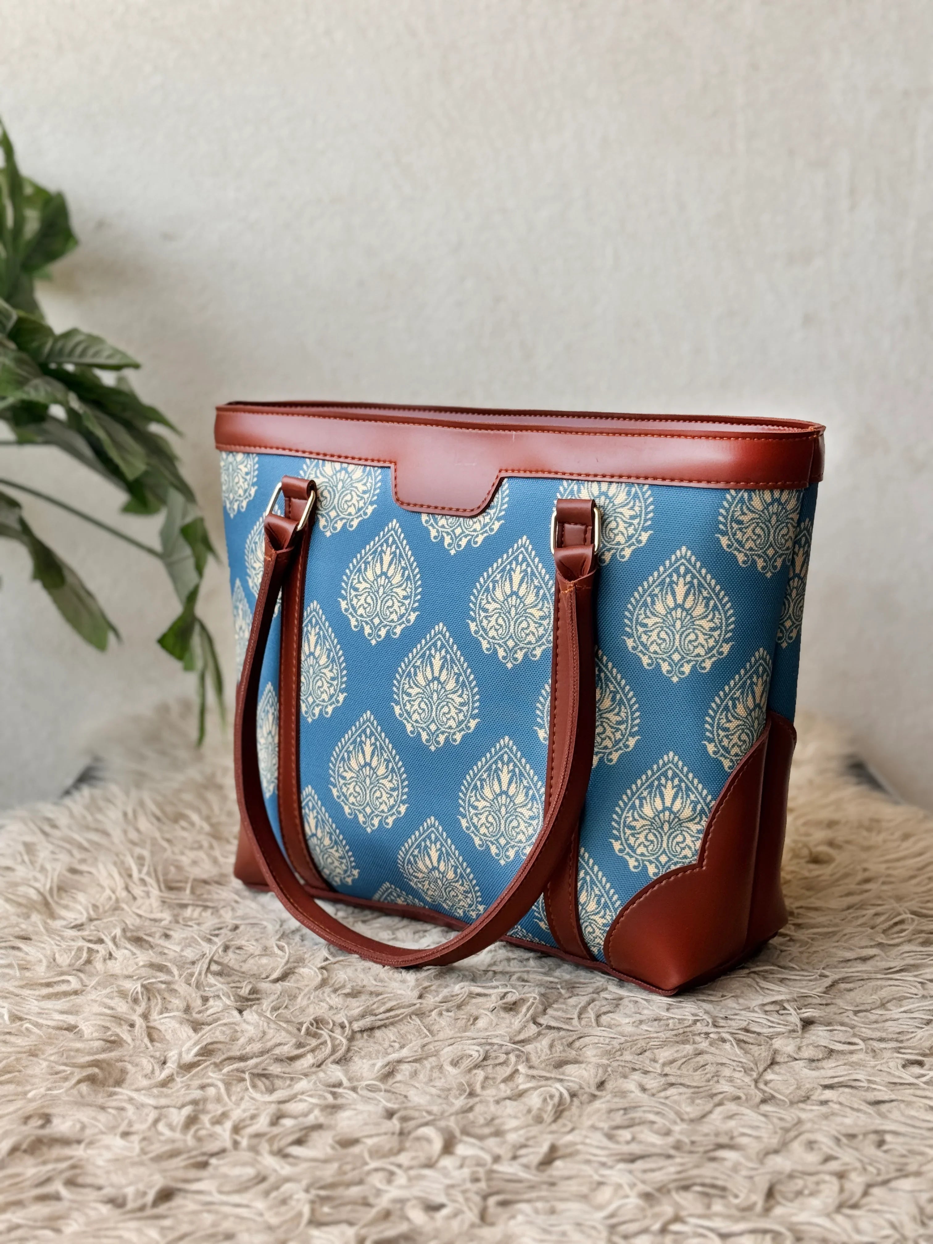 Miraas Tote - Blue Canvas - HBH