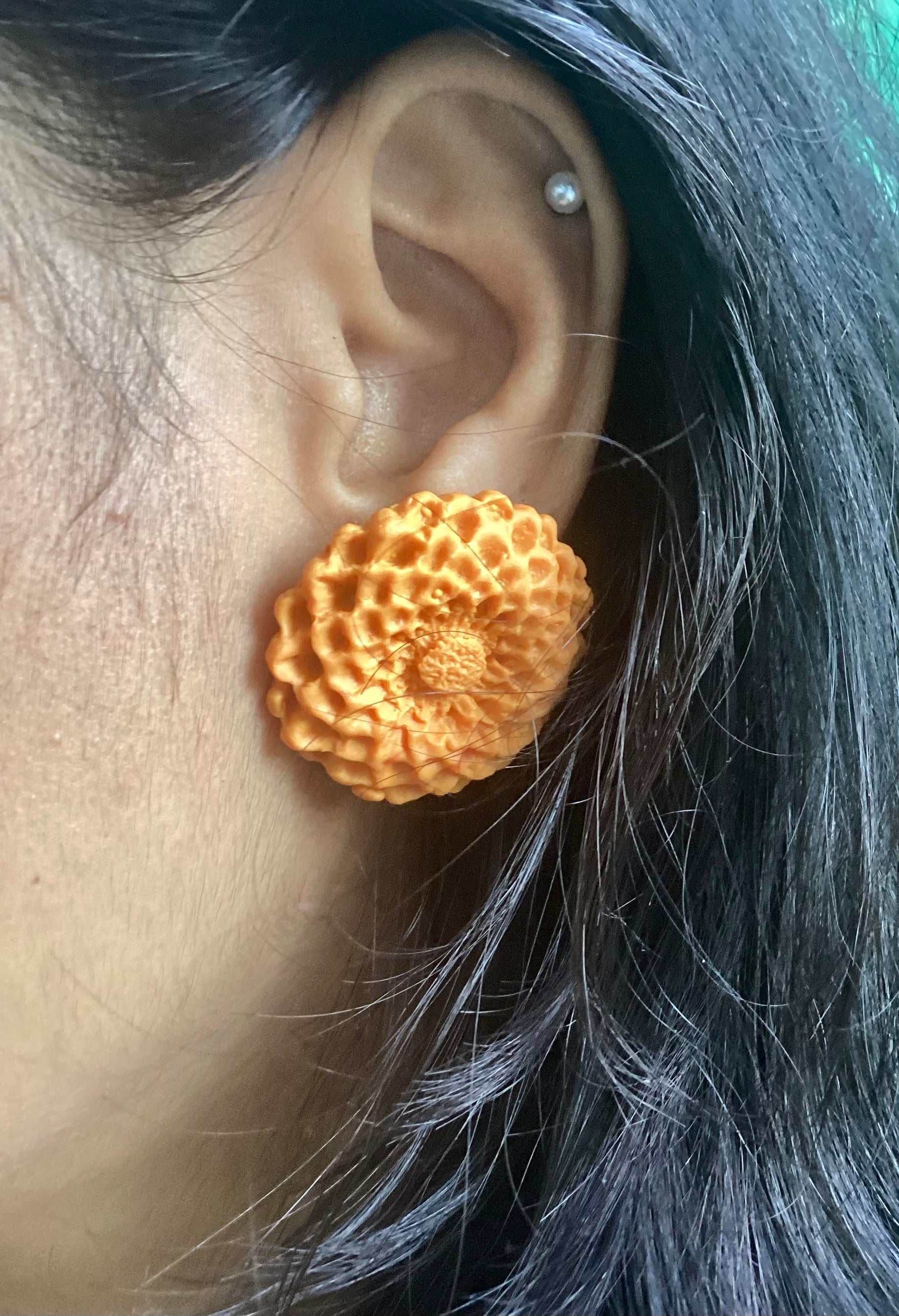 Maygold- Genda Studs - Clay Boutique