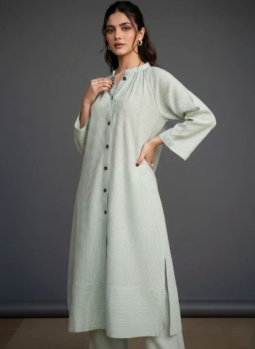 Yarn Dyed Cotton 2-Piece with Wooden Buttons