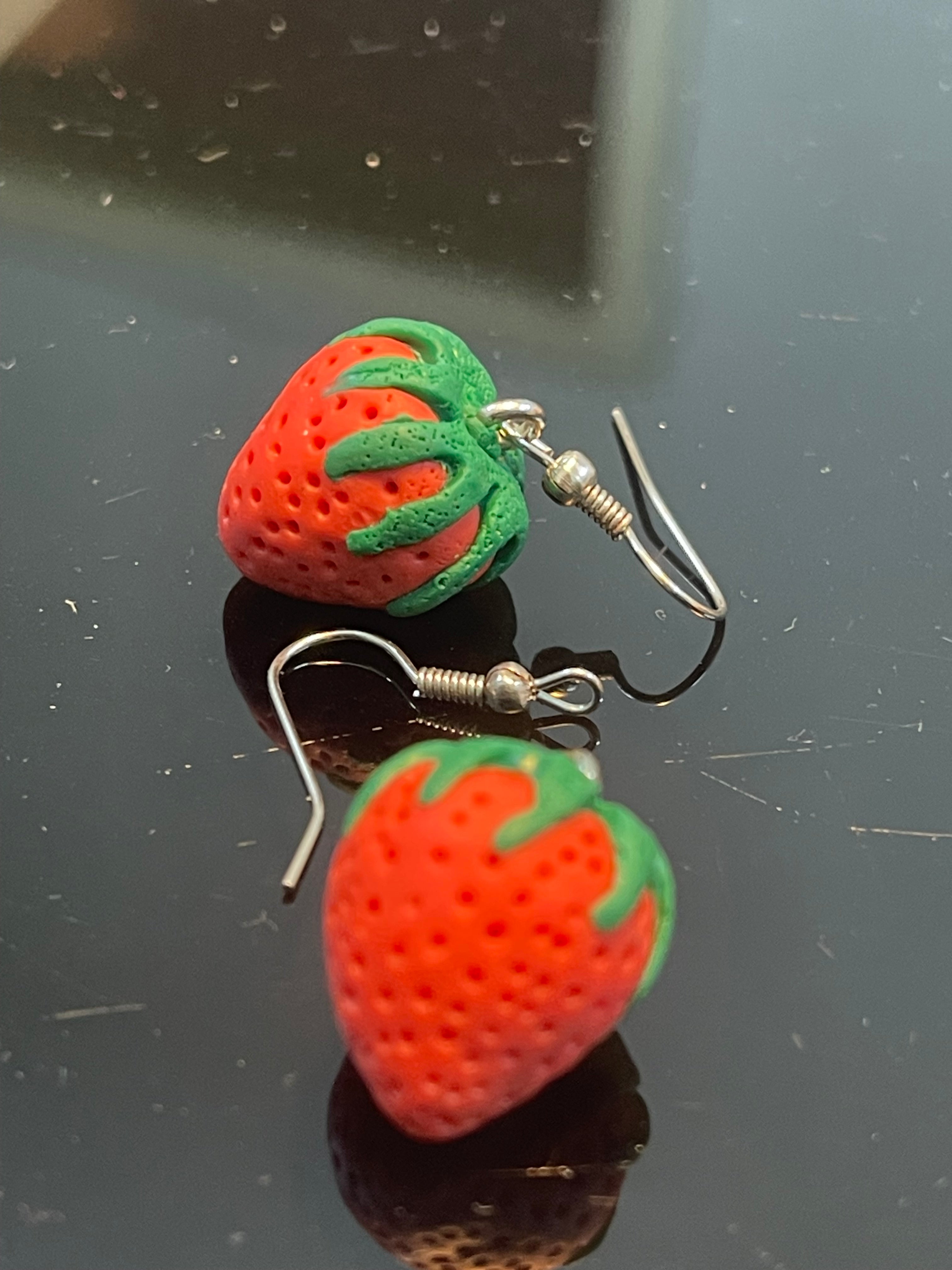 Strawberry Dangle Earrings - Clay Boutique
