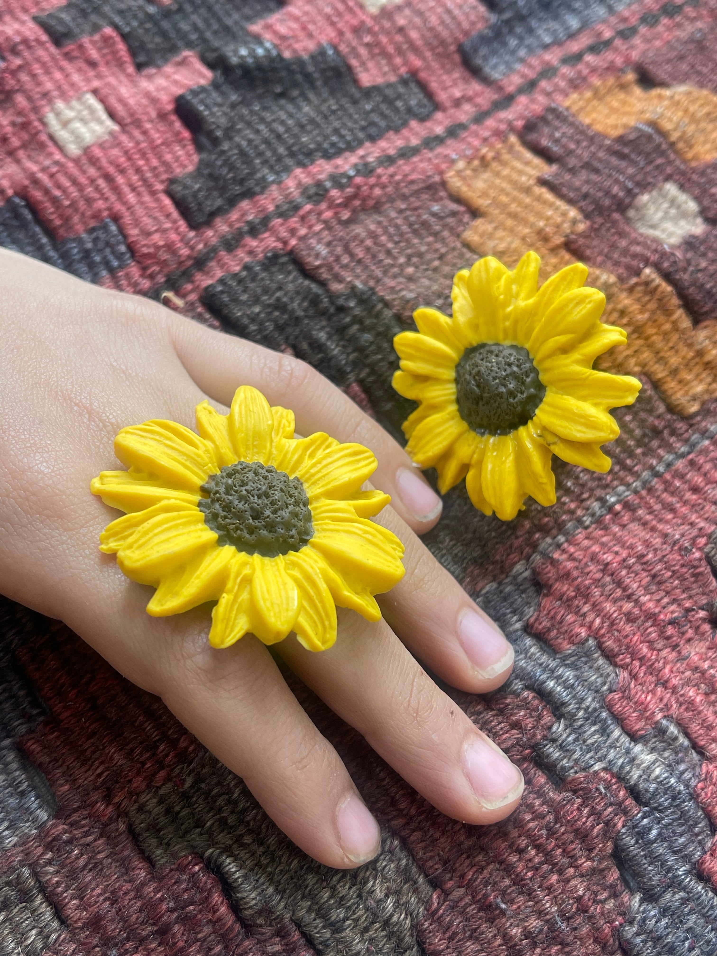 Sunflower Ring - Clay Boutique