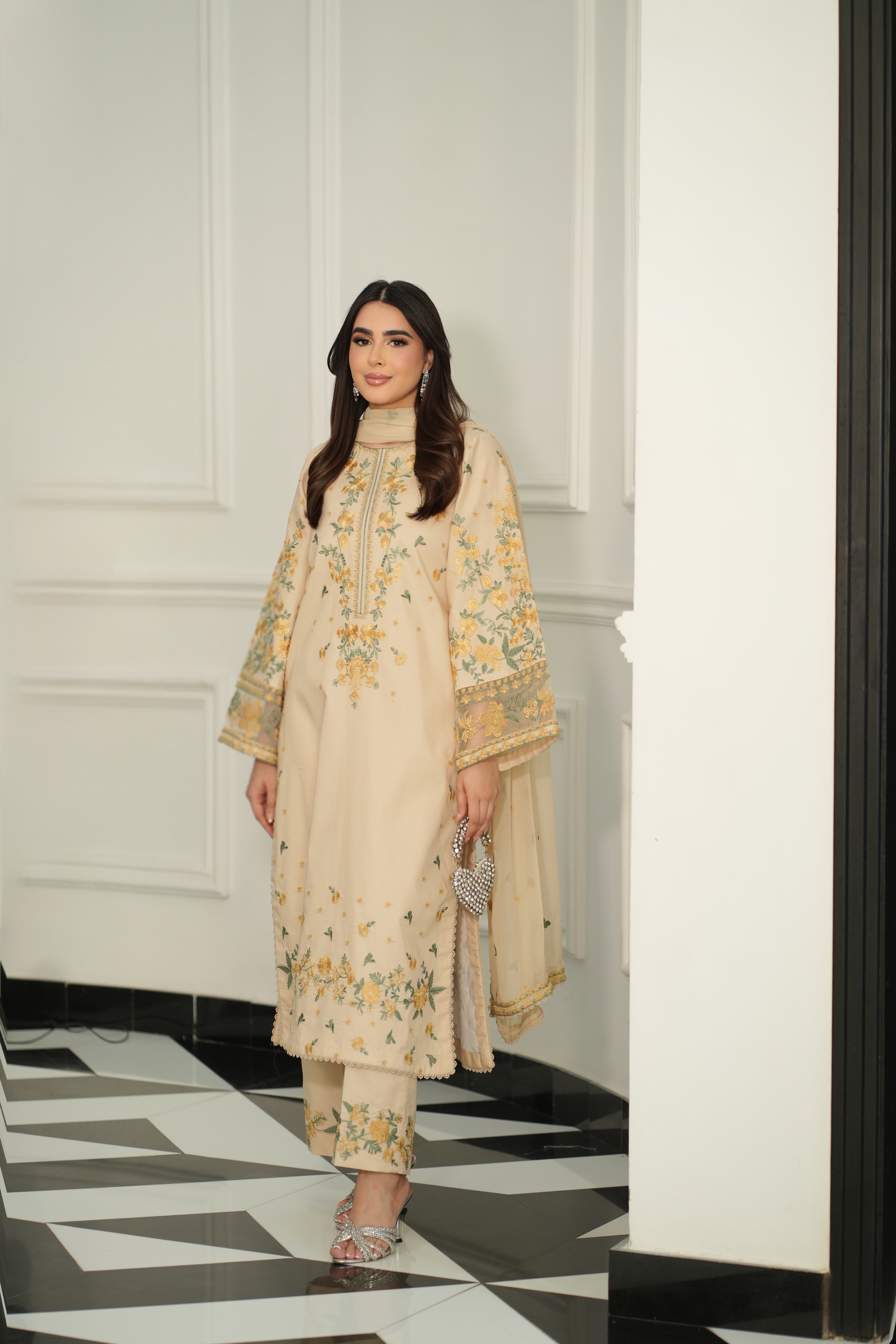 Kashish-e-Kora 3Piece Stitched - Tawakal Closet