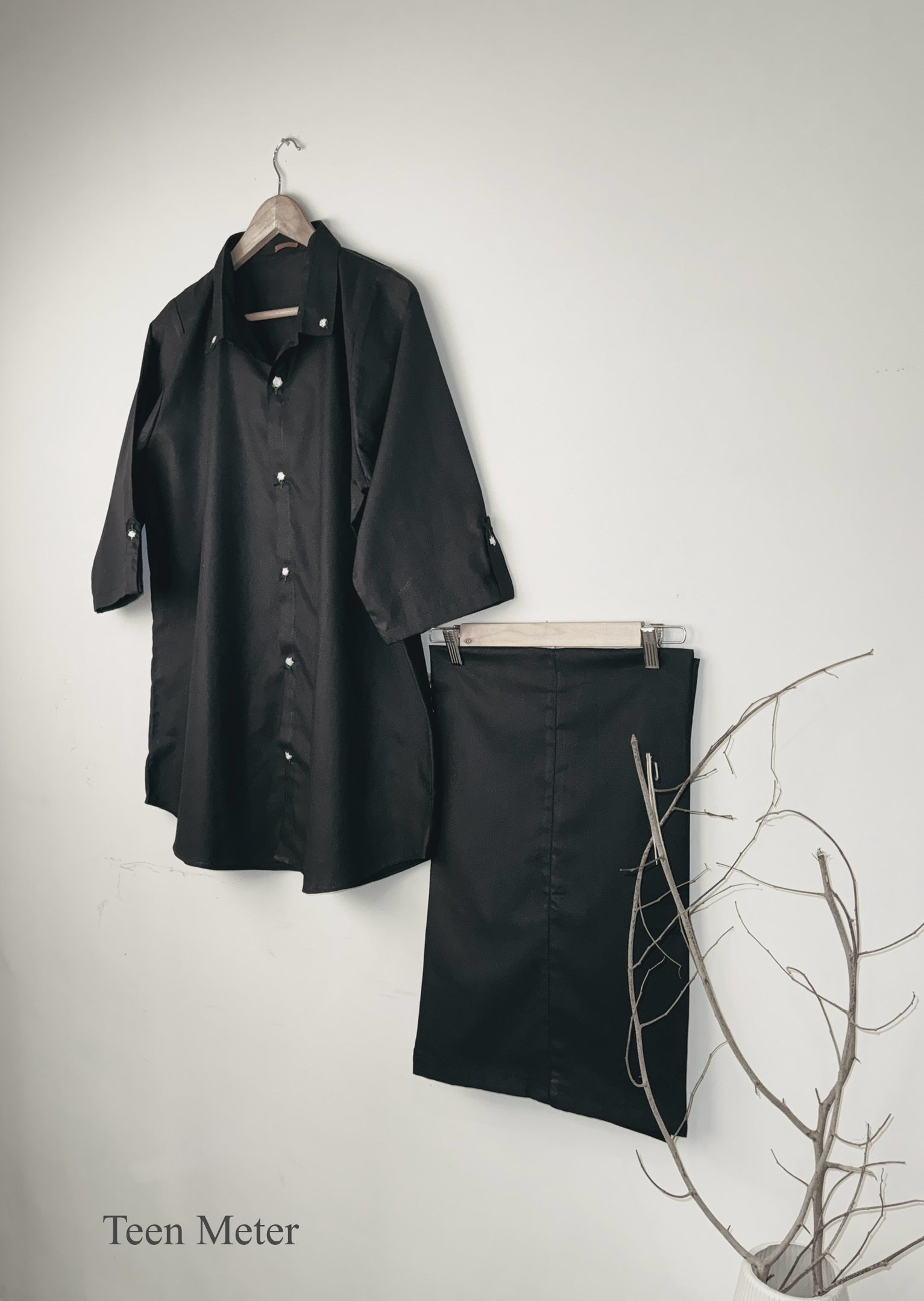 Black 2pc Lawn - Teen Meter