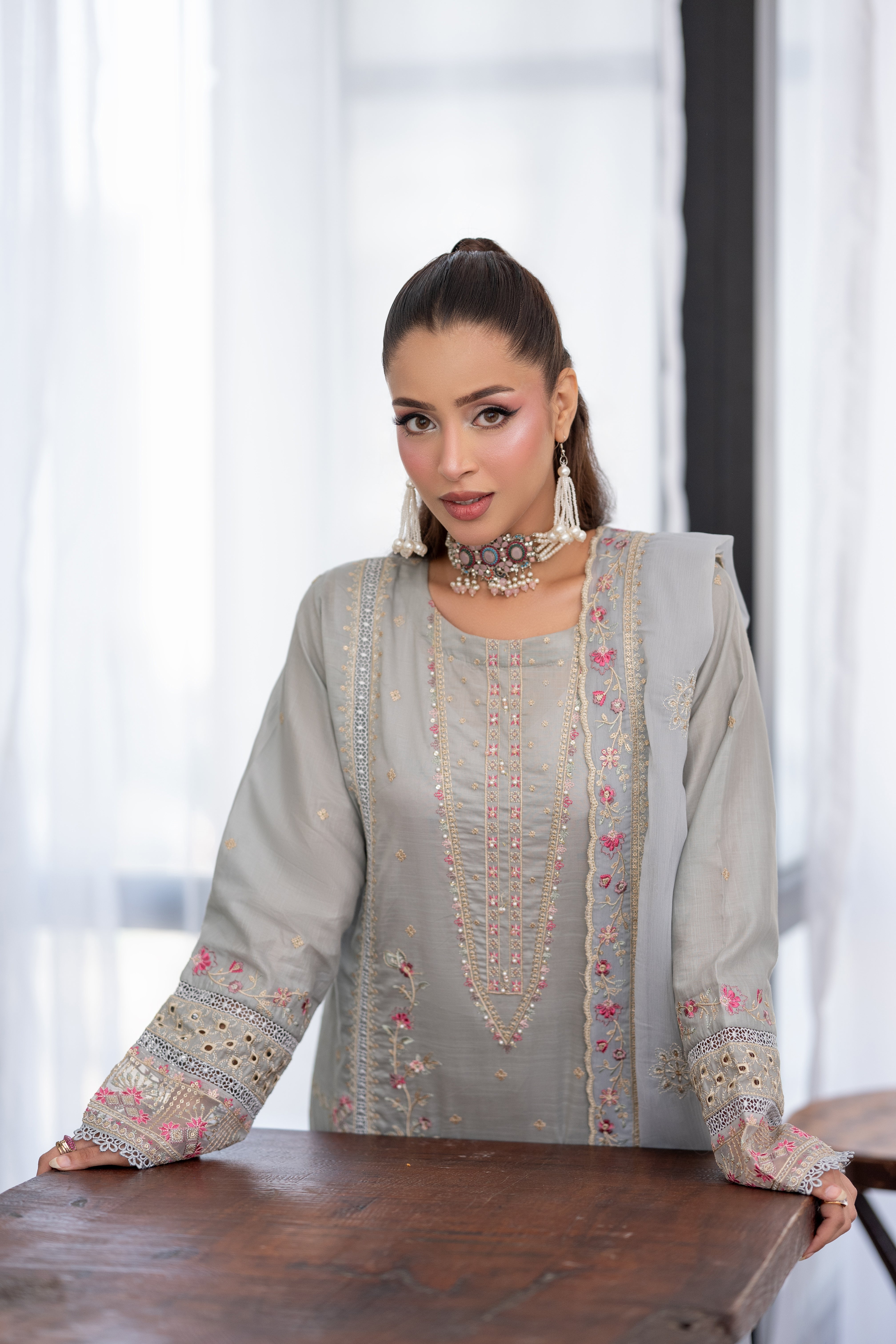 Vasifa BN-1117 - 3 Piece Stitched Fancy Heavy Embroidered - Bint-e-Noor