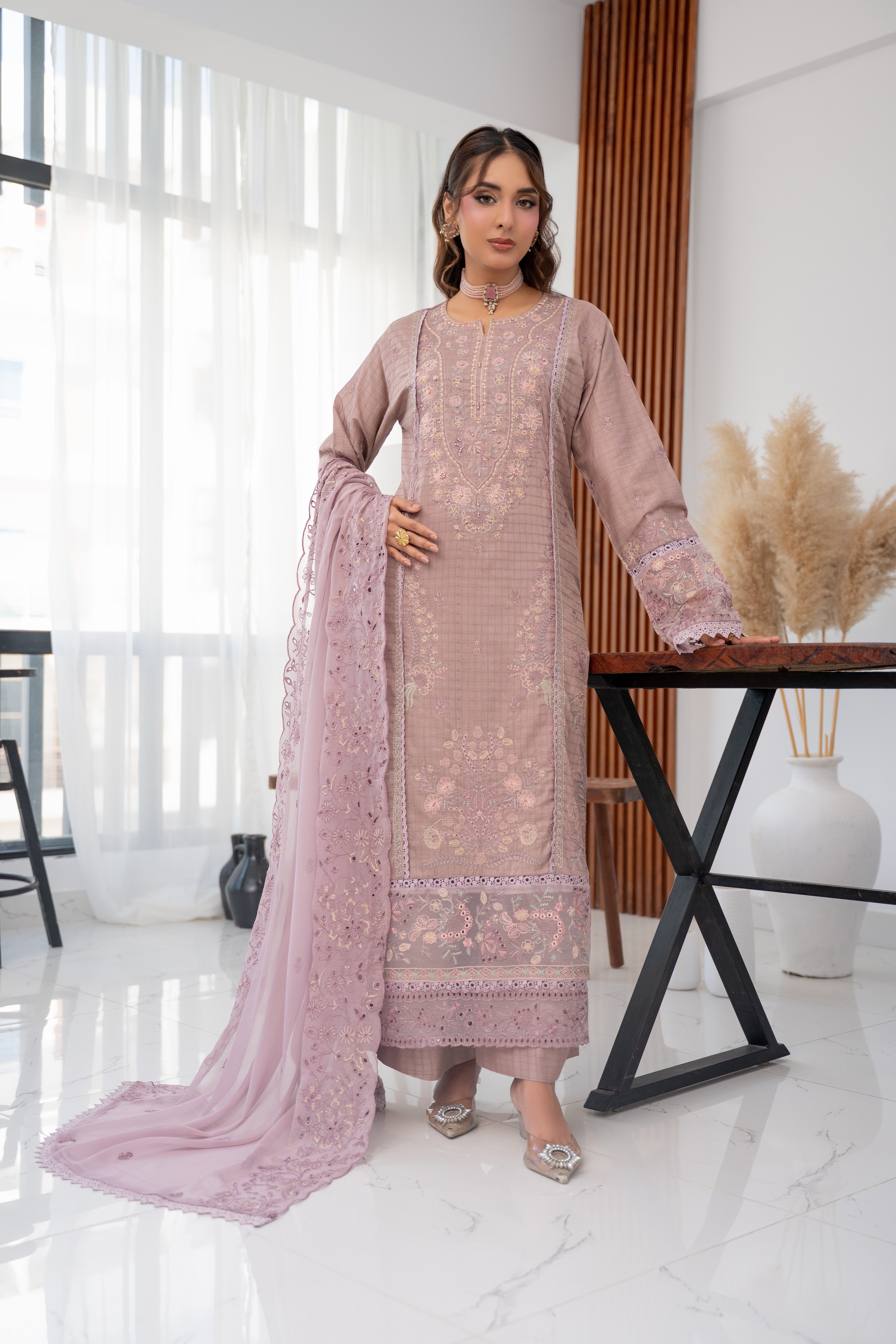 Vasifa BN-1116 - 3 Piece Stitched Fancy Heavy Embroidered - Bint-e-Noor