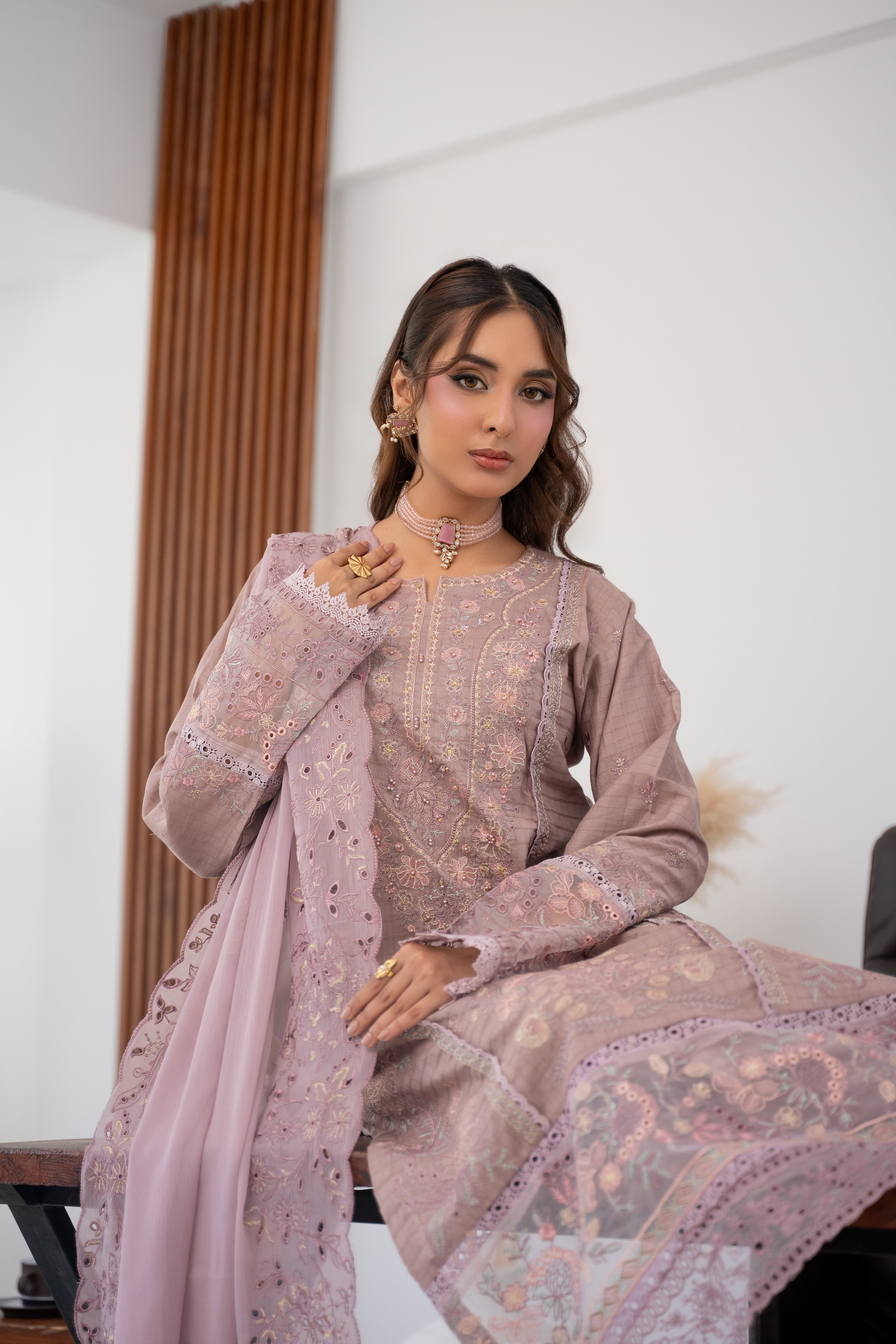 Vasifa BN-1116 - 3 Piece Stitched Fancy Heavy Embroidered - Bint-e-Noor
