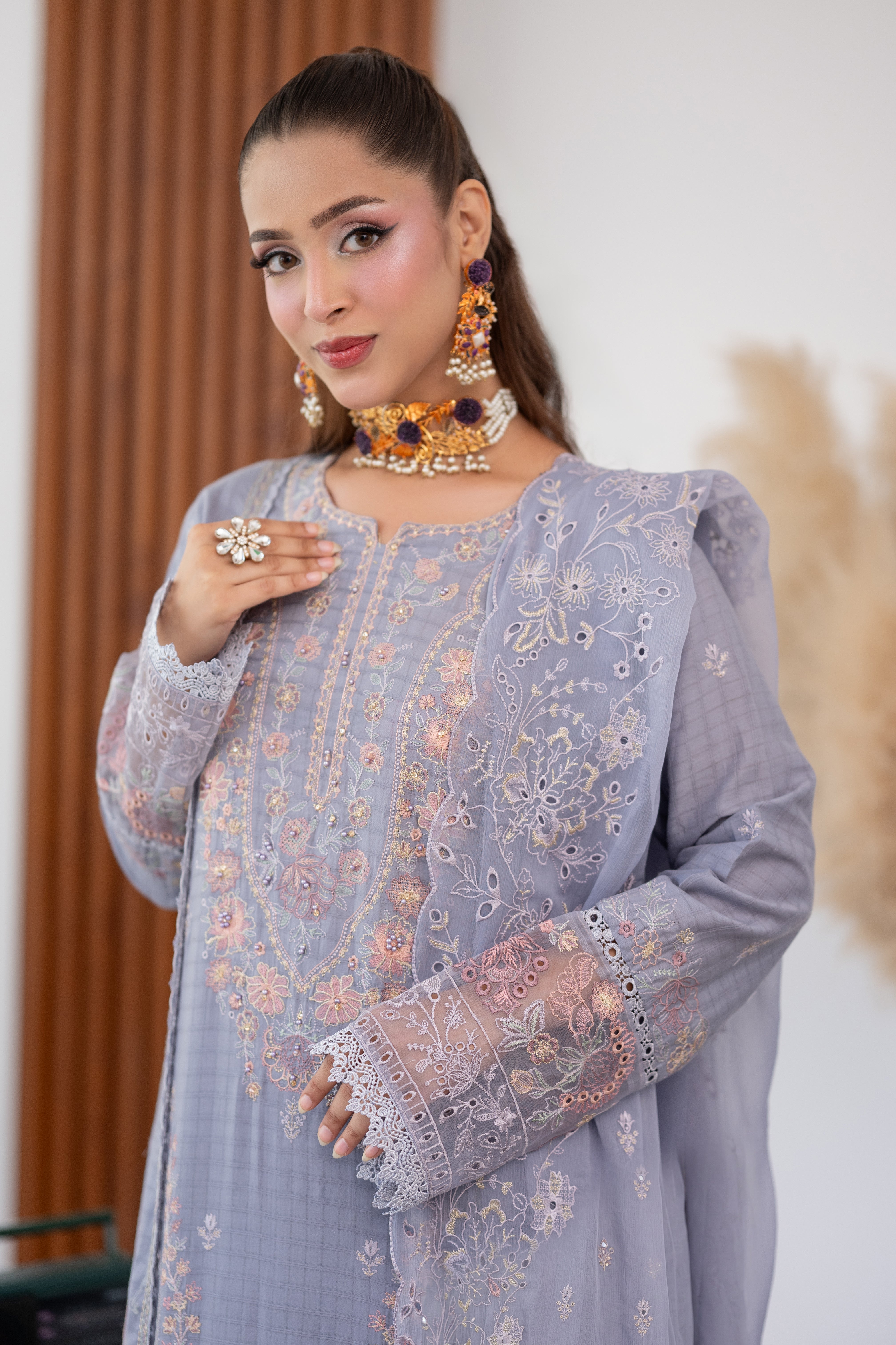 Vasifa BN-1115 - 3 Piece Stitched Fancy Heavy Embroidered - Bint-e-Noor