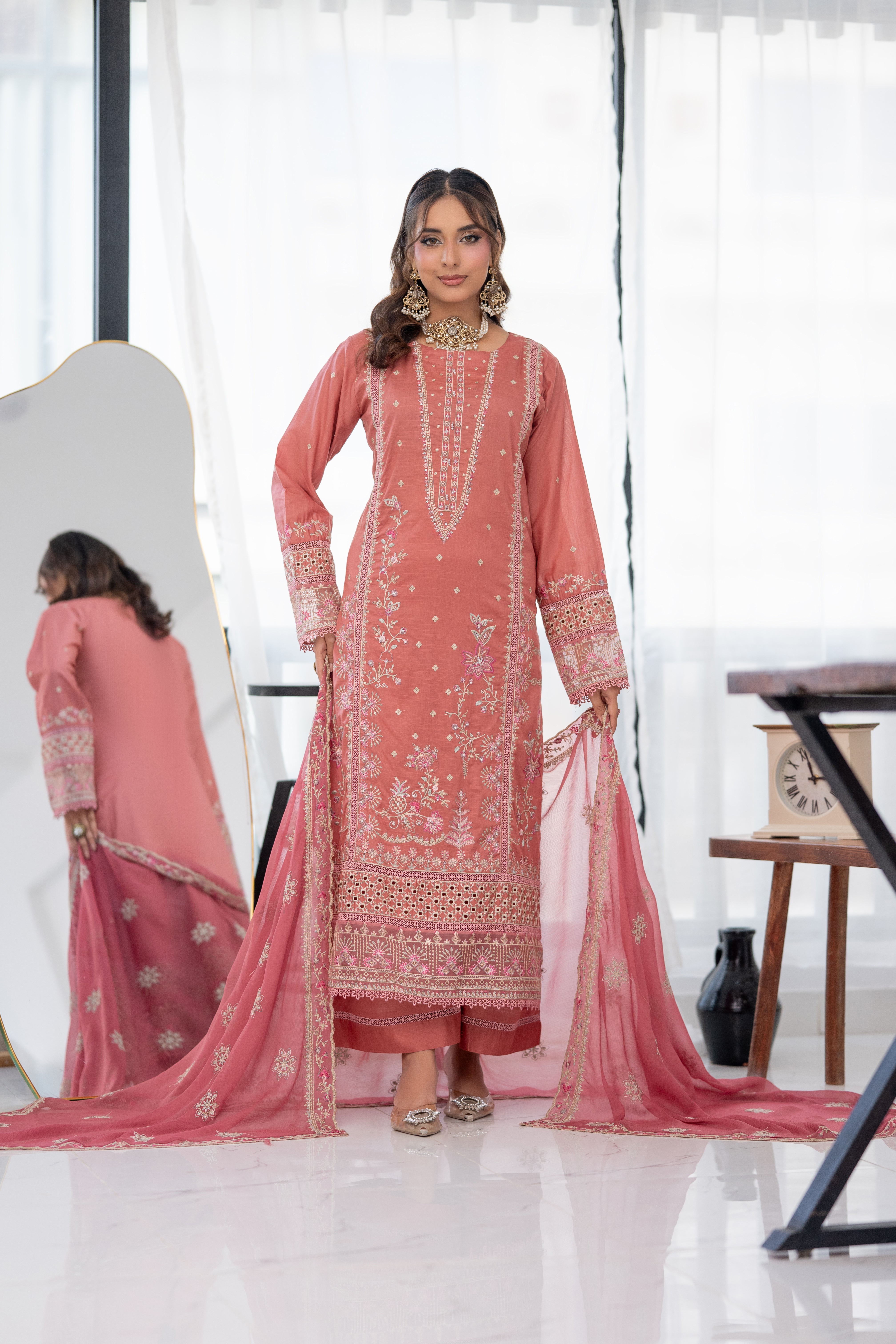 Vasifa BN-1118 - 3 Piece Stitched Fancy Heavy Embroidered - Bint-e-Noor