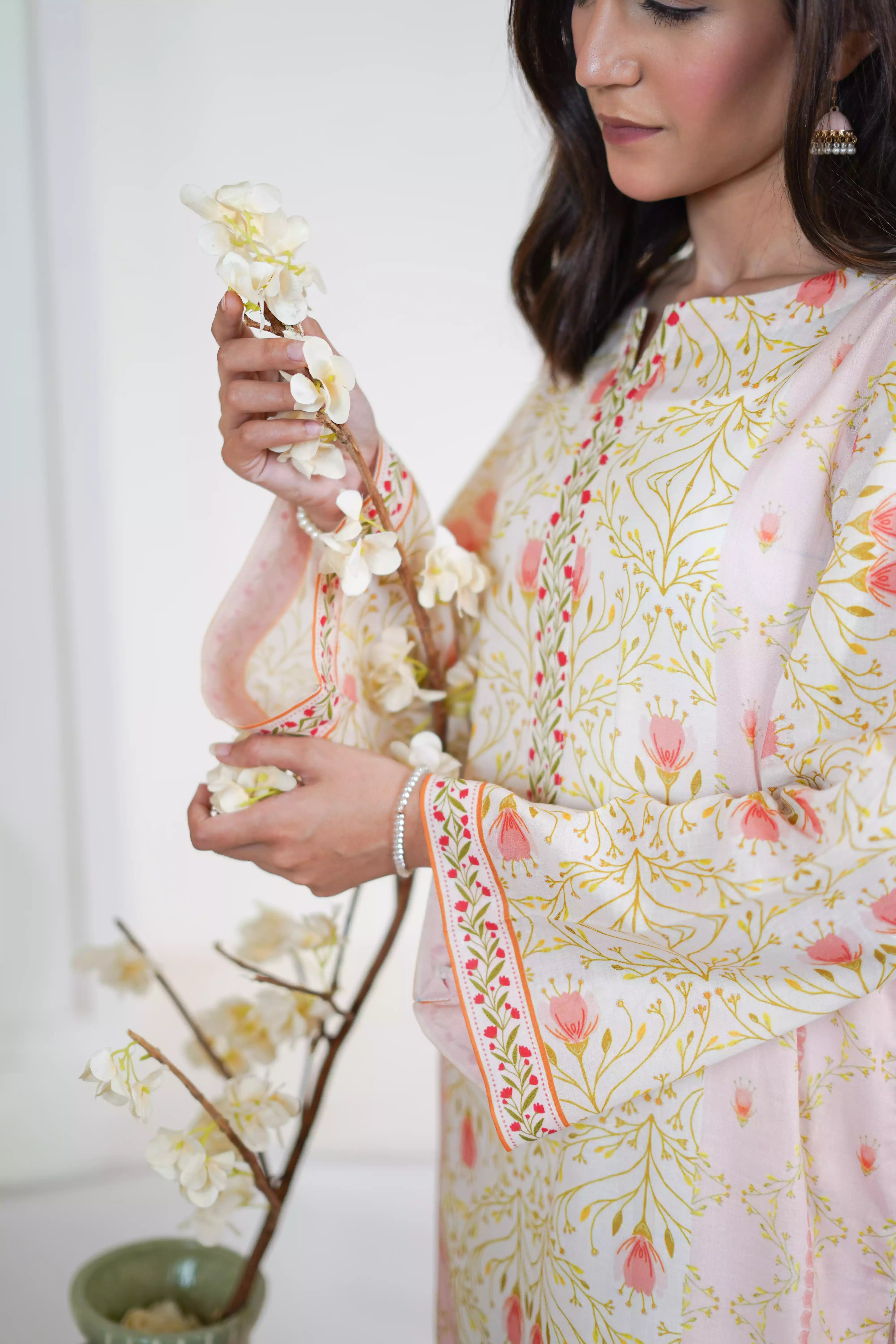 Mystic Blush - Lawn - Eleganza