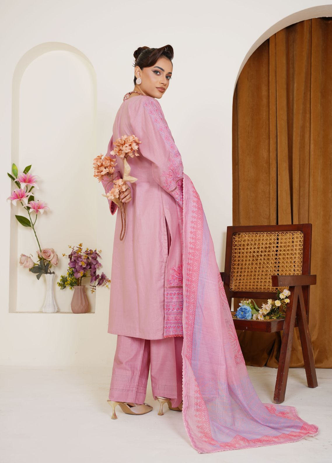 Blush Pink Embroidered Lawn 3-Piece Pret Suit - Threads & Weaves
