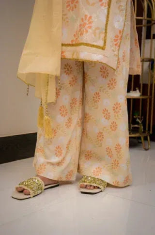 Cream Base Floral Cotton Silk - Shadeforteen