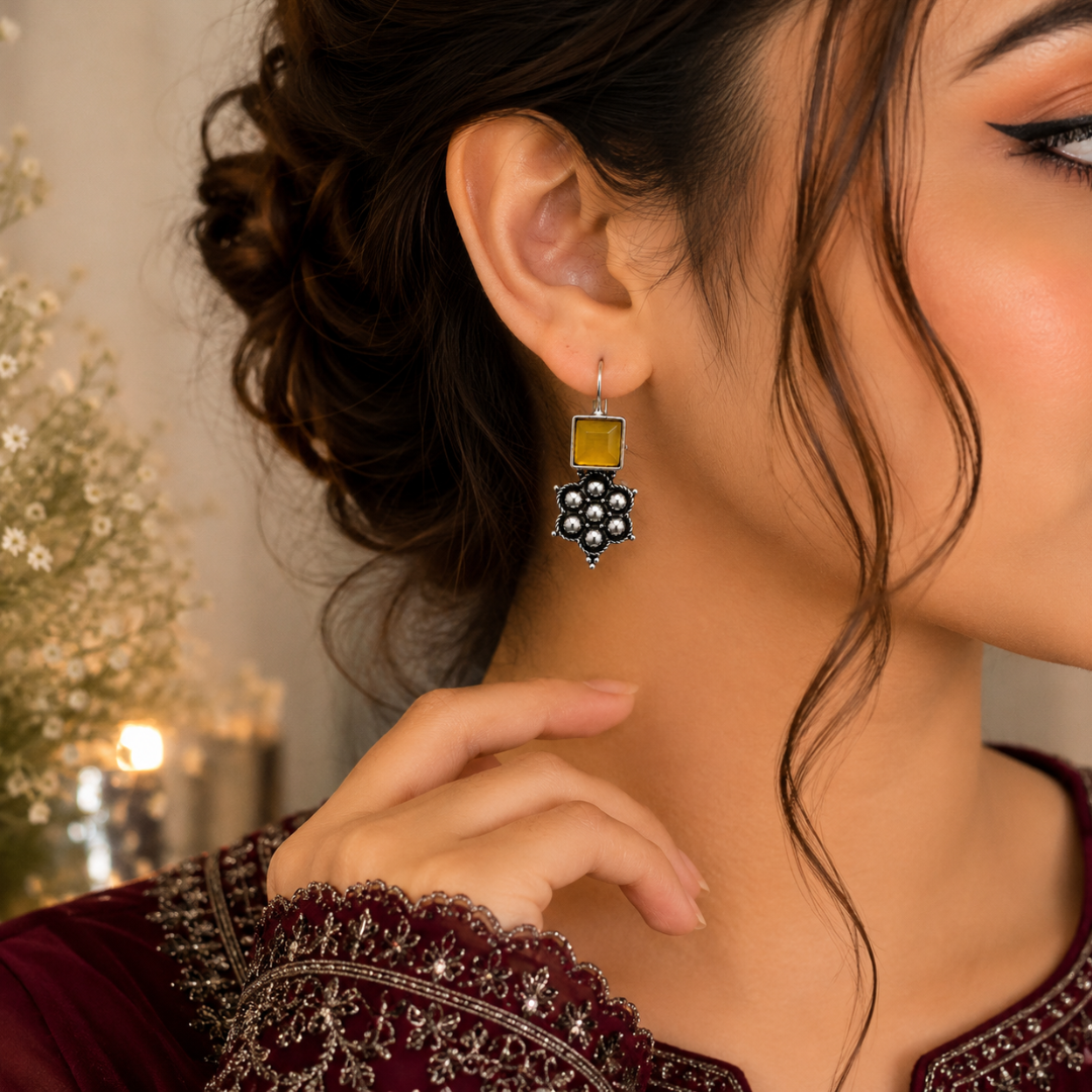 Vintage Floral Studs Earrings - Zaroon