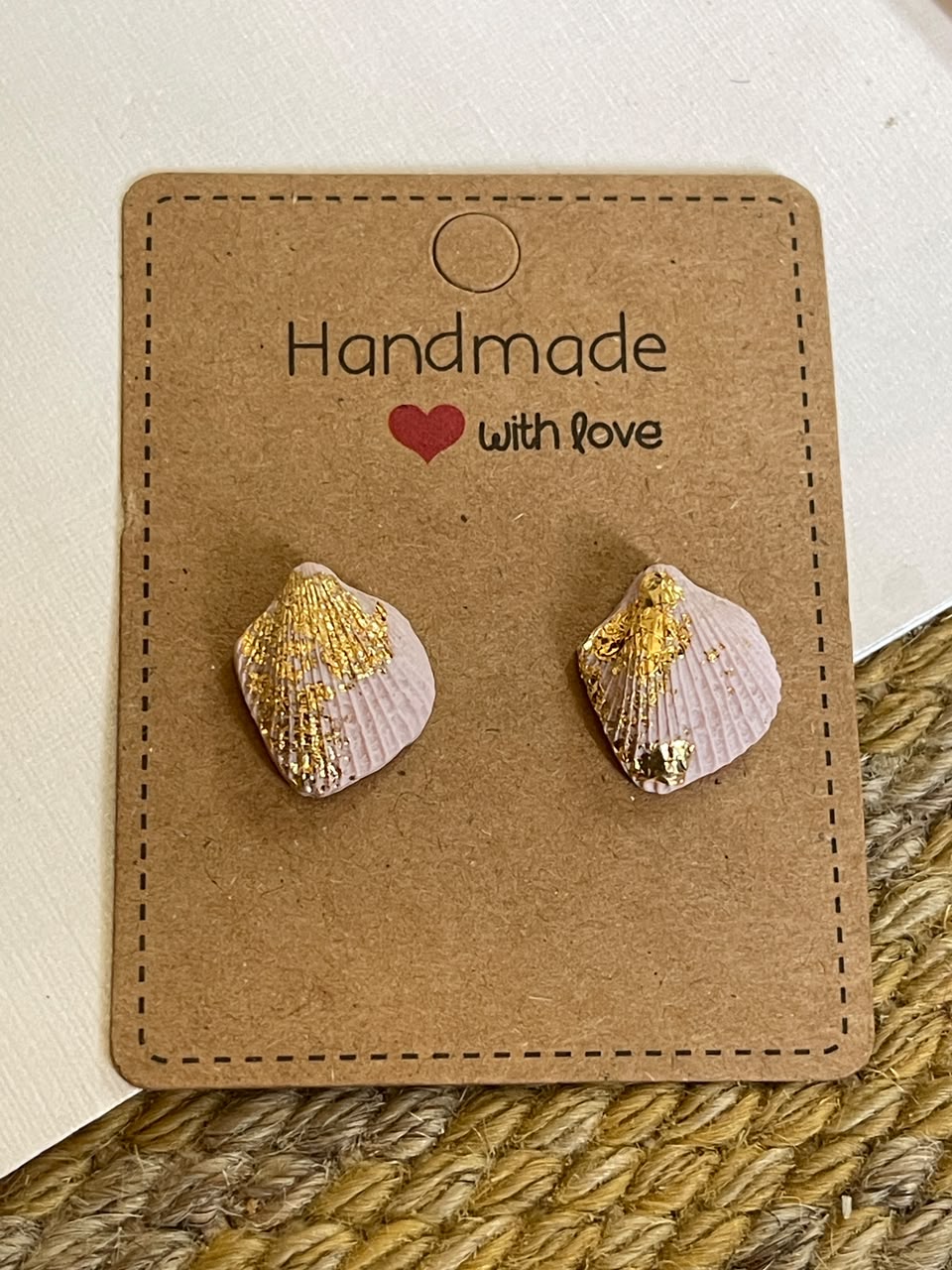 Shell studs - Clay Boutique
