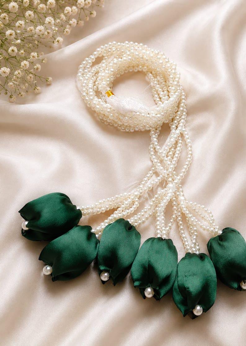 Green Tulip Pearl Paranda - Mala Kangan