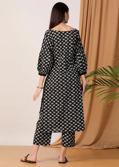 Black block printed kurta and pants- Set Of Two - Zeekstore