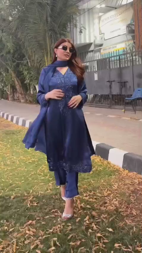 Queen Pret - Silk - 3 Pcs - Fashion Corner