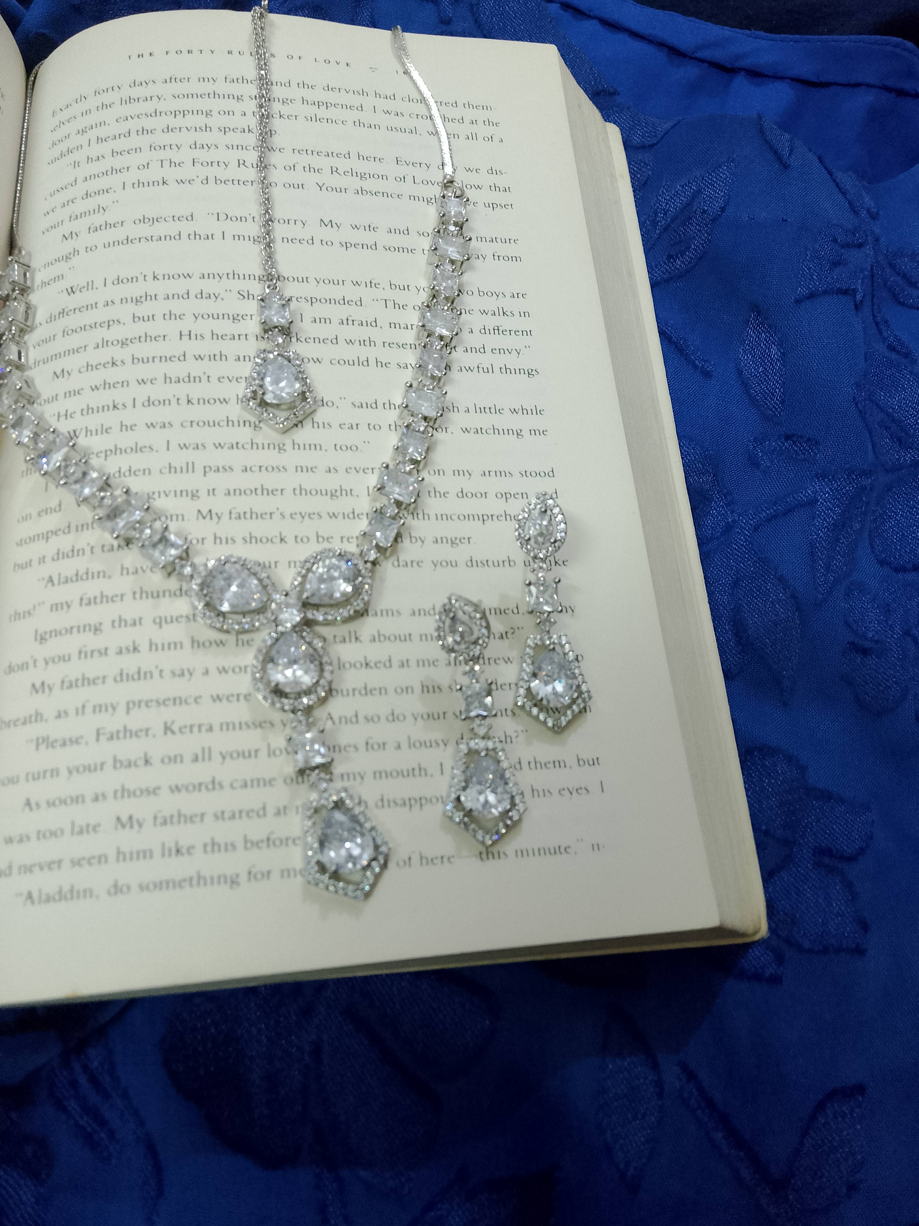 Crystal Radiance Necklace Set Silver-Tone Teardrop Design - Hina Jewellery