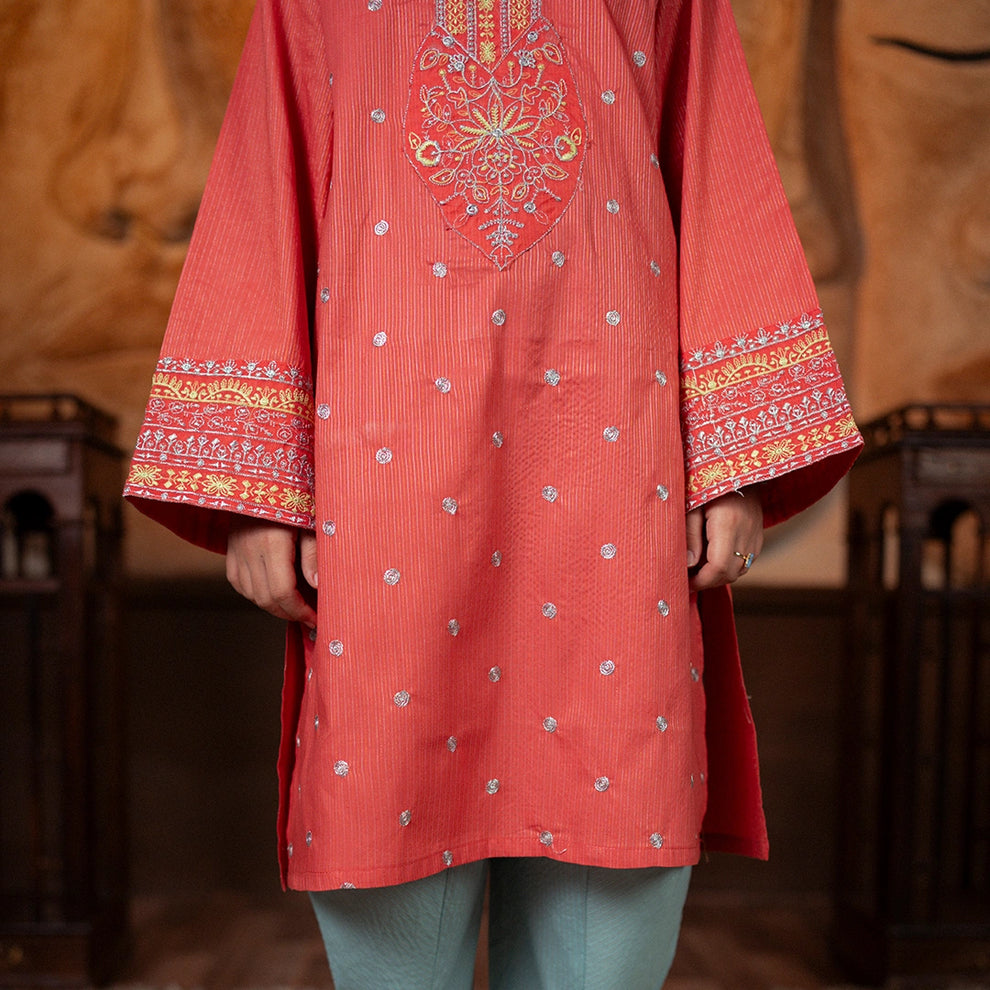 Embroidered Jacquard Suit – Gulrukh