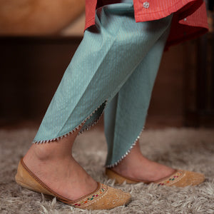 Embroidered Jacquard Suit – Gulrukh