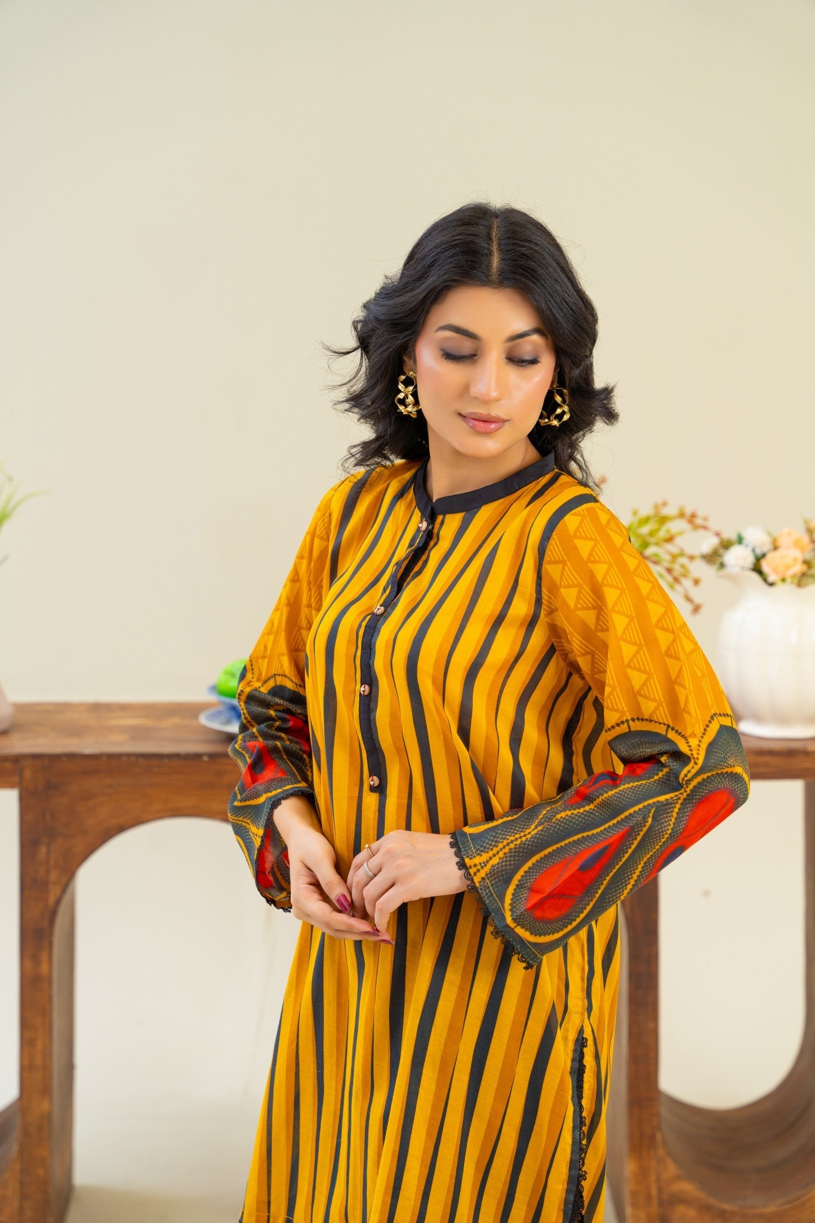 Mustard Glow - Sit-ul-Banat