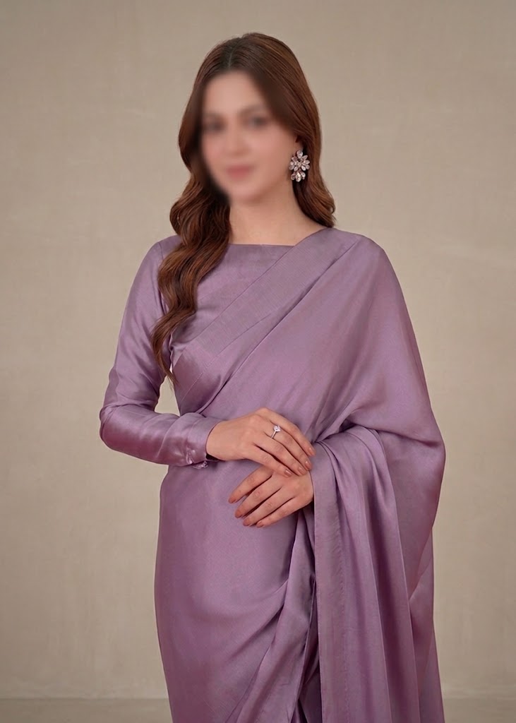 Bold Neckline Shape Blouse with Chiffon Saree Without Lace - Pachrangi