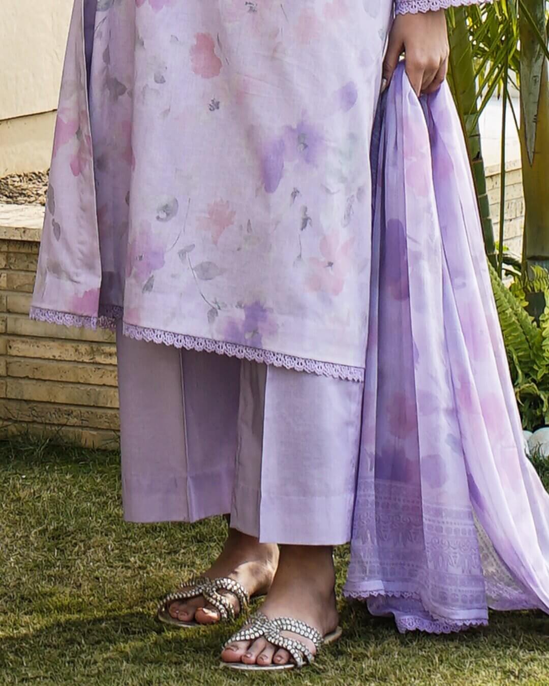 Elina 3 Pcs Lawn - Zyna