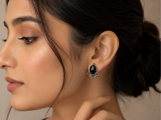 Ebony Elegance Stud Earring - Zaroon
