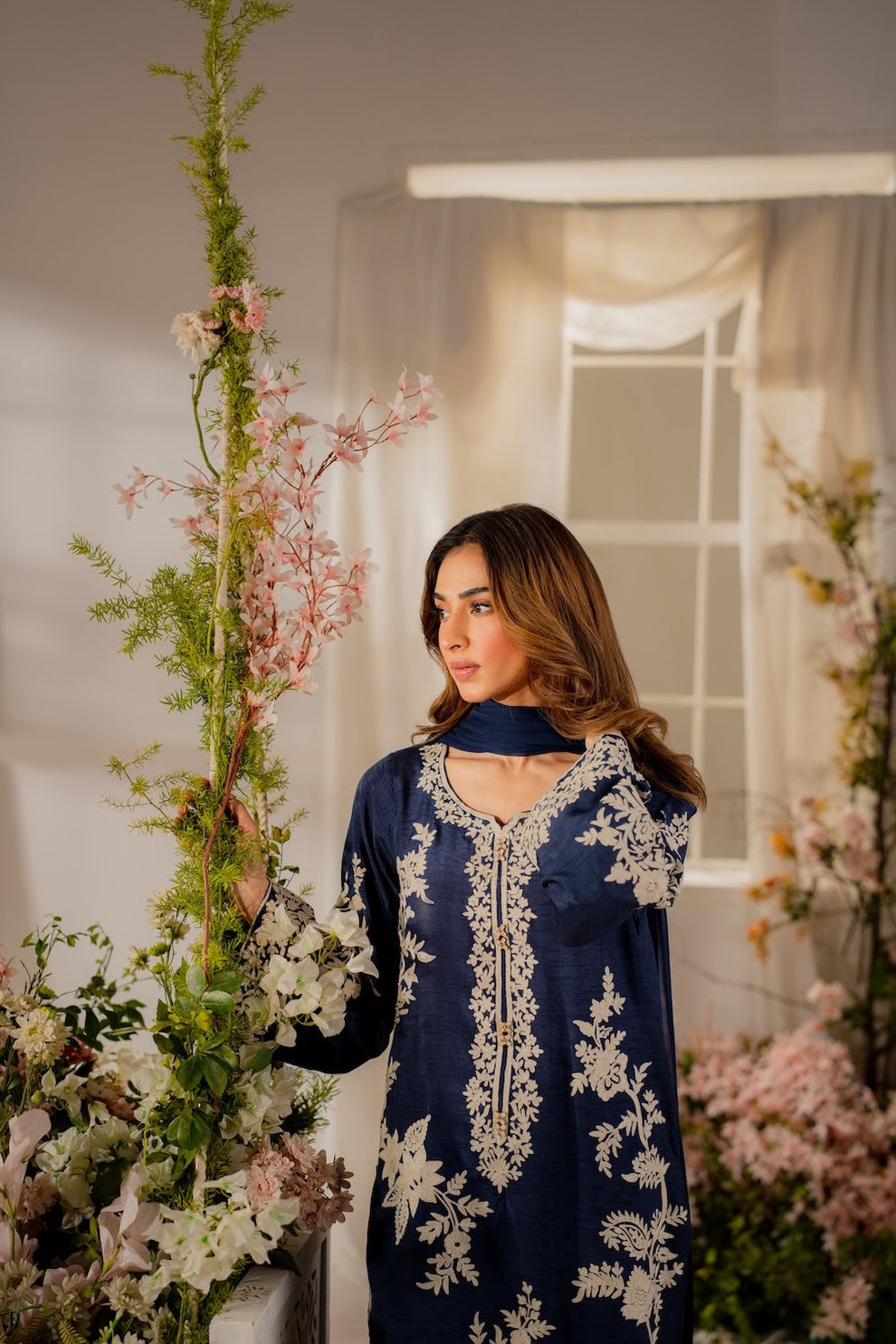 Zeenat Embroidered 3 Piece Suit - Urban Haya