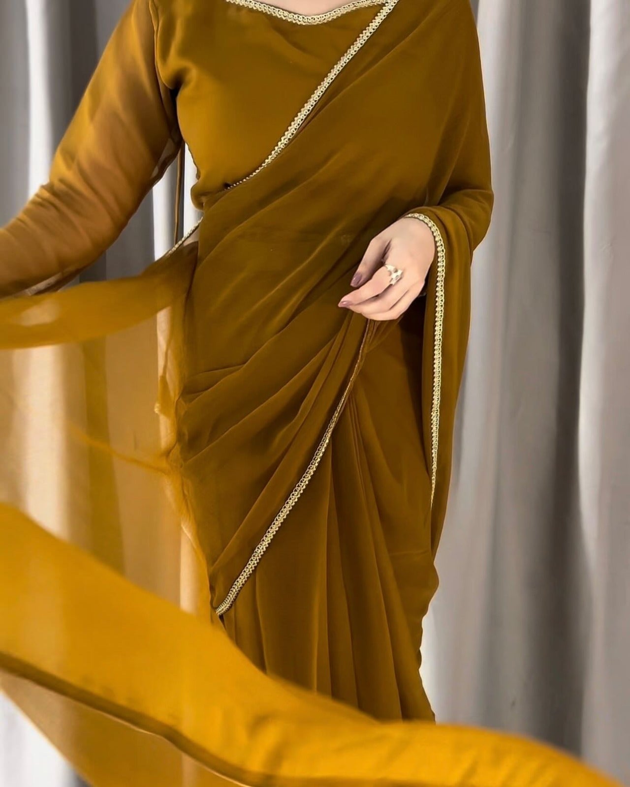 Square Neckline Shape Blouse with Chiffon Saree - Pachrangi