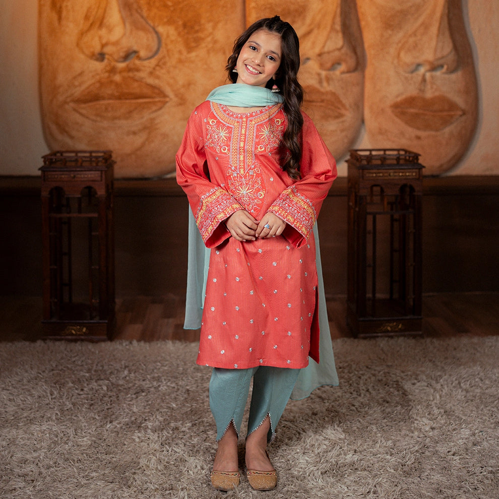 Embroidered Jacquard Suit – Gulrukh
