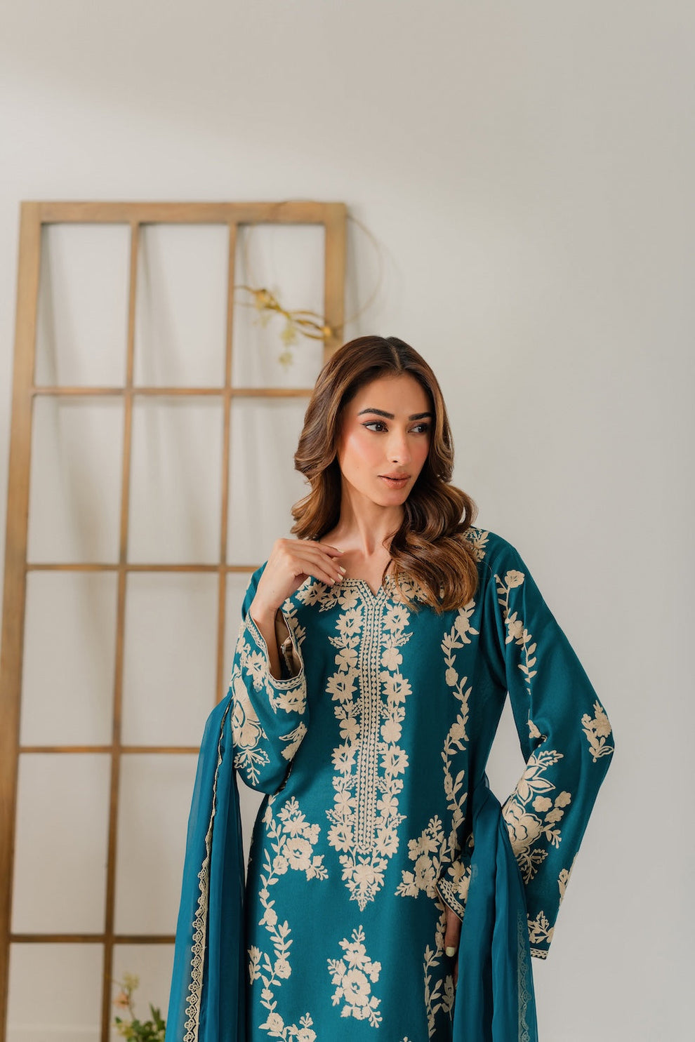 KAAVYA Emb 3Pcs - Urban Haya