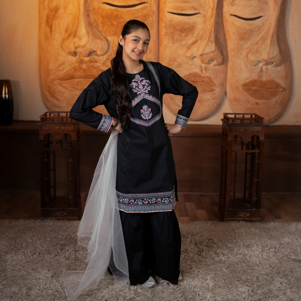 Embroidered Cotton Suit –Neelam