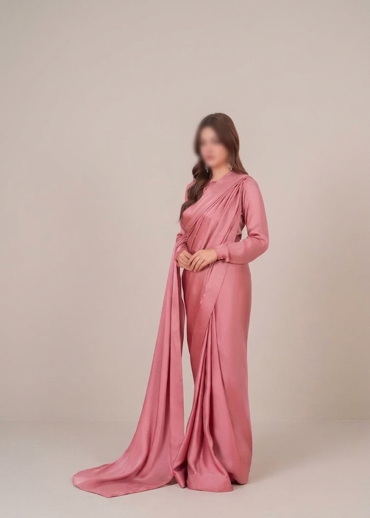 Bold Neckline Shape Blouse with Chiffon Saree Without Lace - Pachrangi