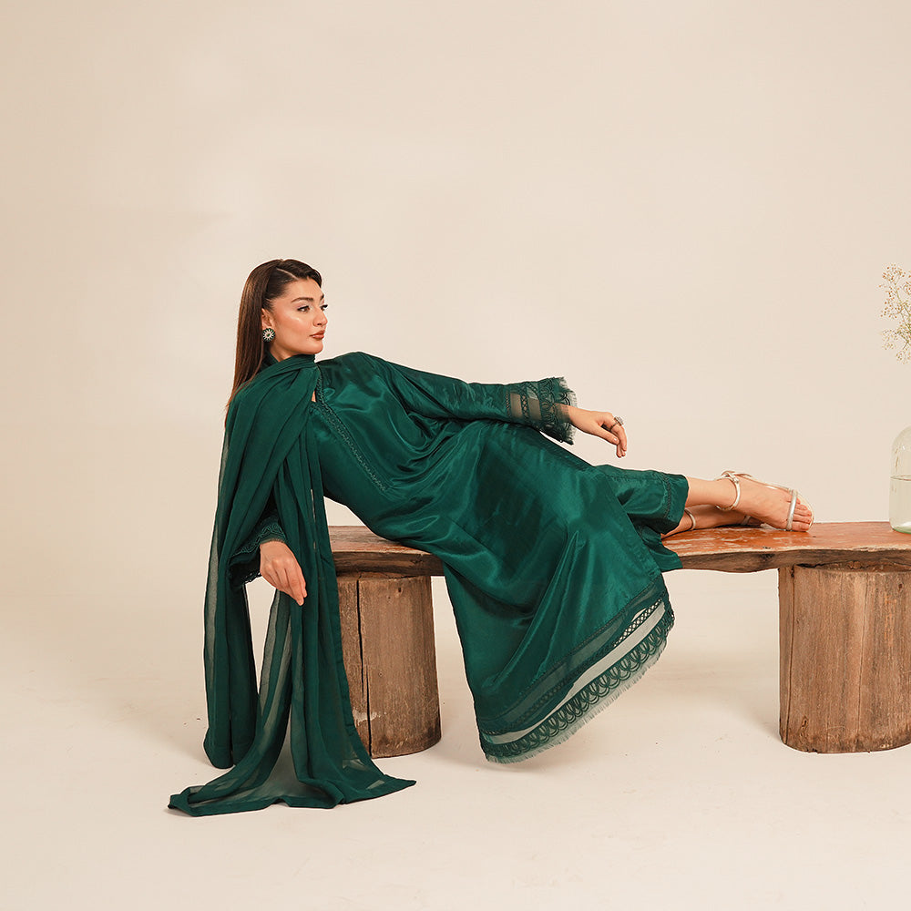 Reverie 3 Piece Stitched - Javeria Zoa