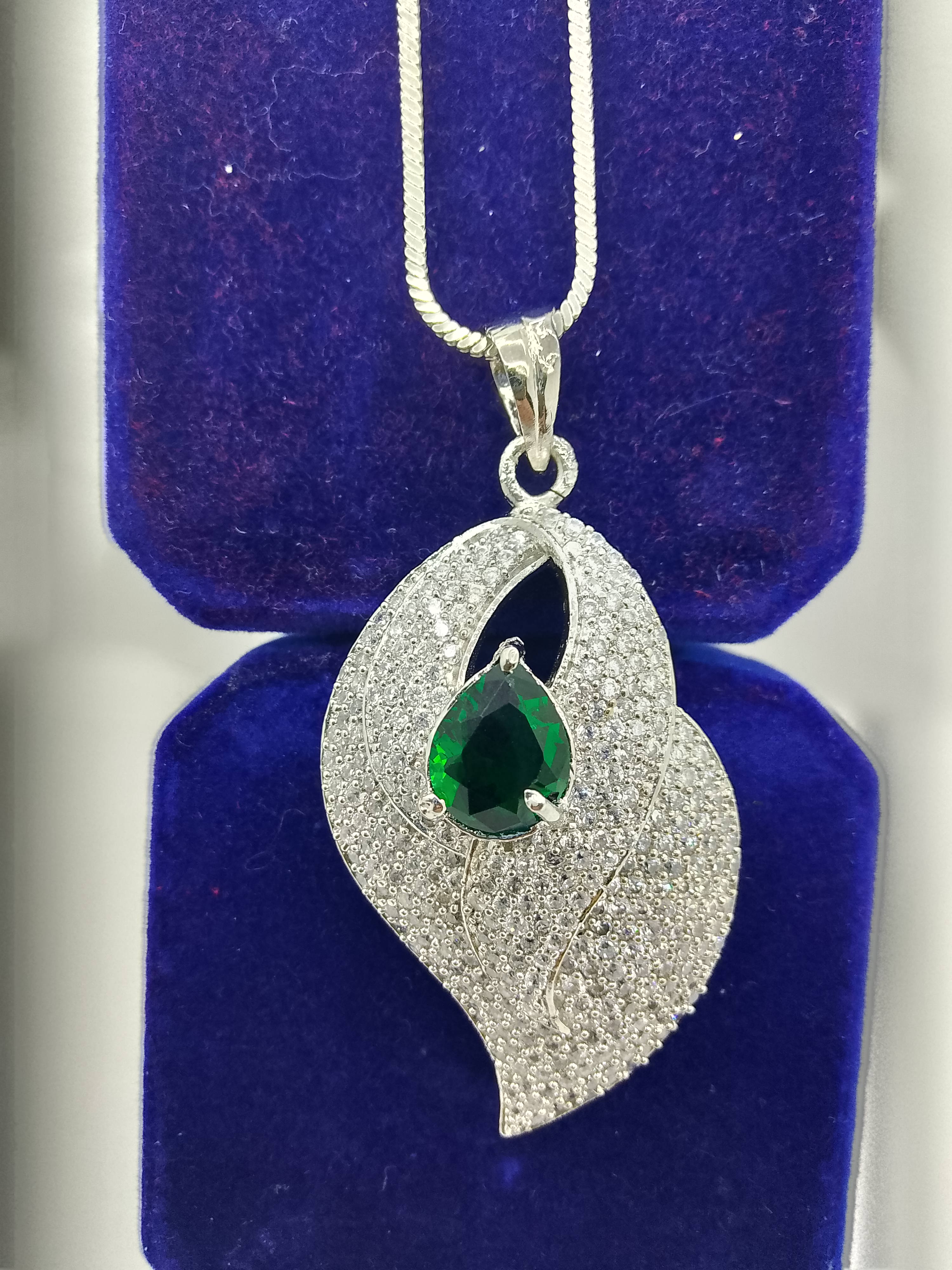 Elegant Green Stone Leaf Pendant Premium Artificial Necklace - Hina Jewellery