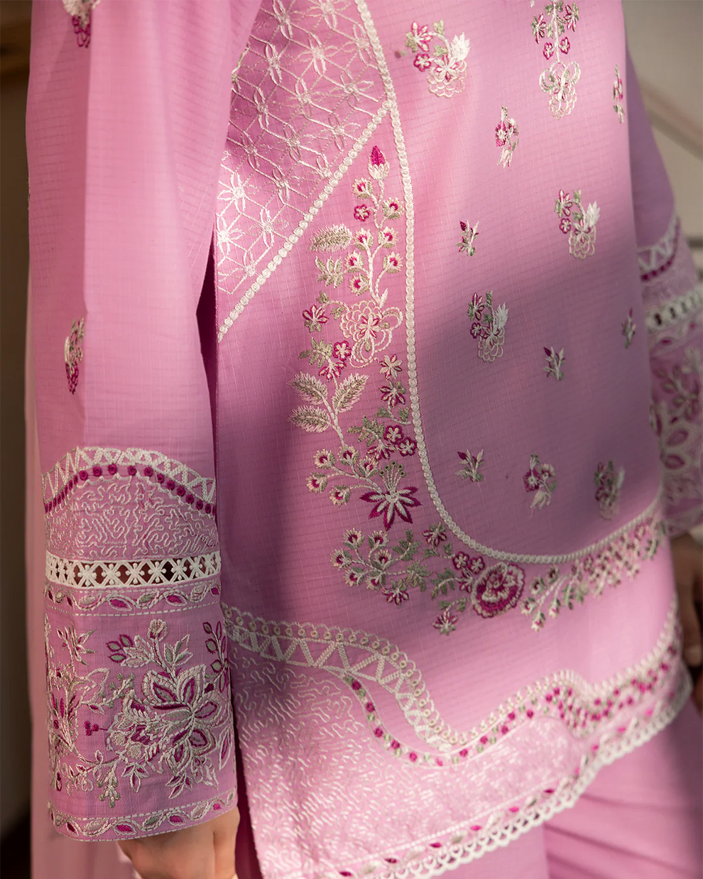 Juni - Stitched 3 Piece Embroidered Lawn - Tawakal Closet