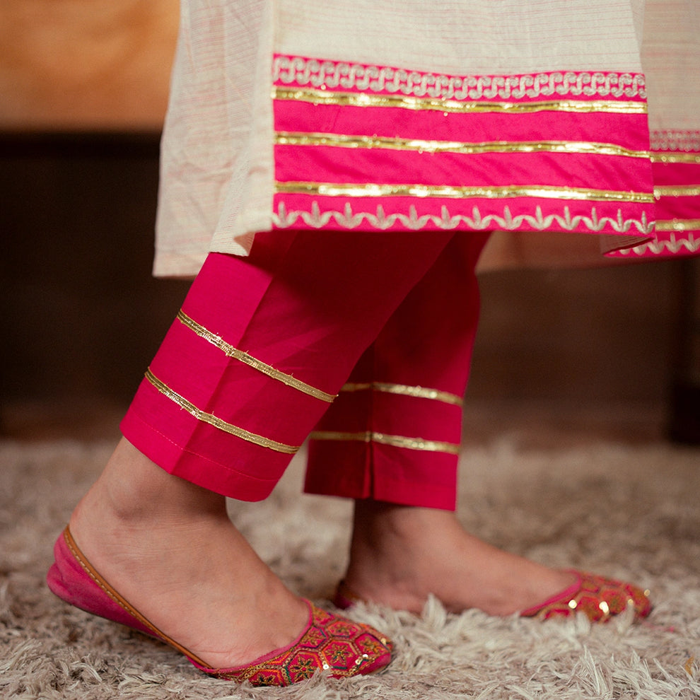 Embroidered Jacquard Suit – Riwayat