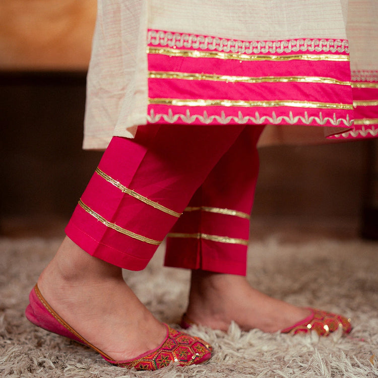 Embroidered Jacquard Suit – Riwayat