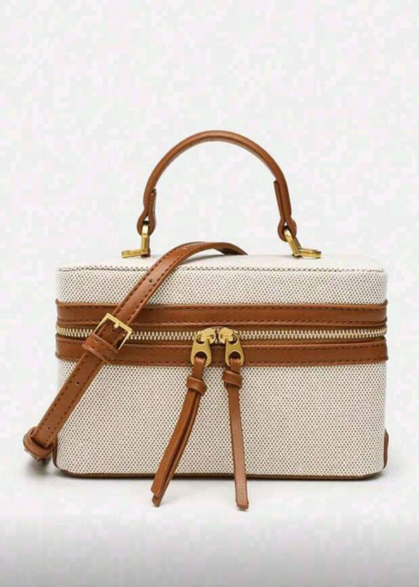 This New Stylish And Classic Square Hand Bag -  Shahzahra