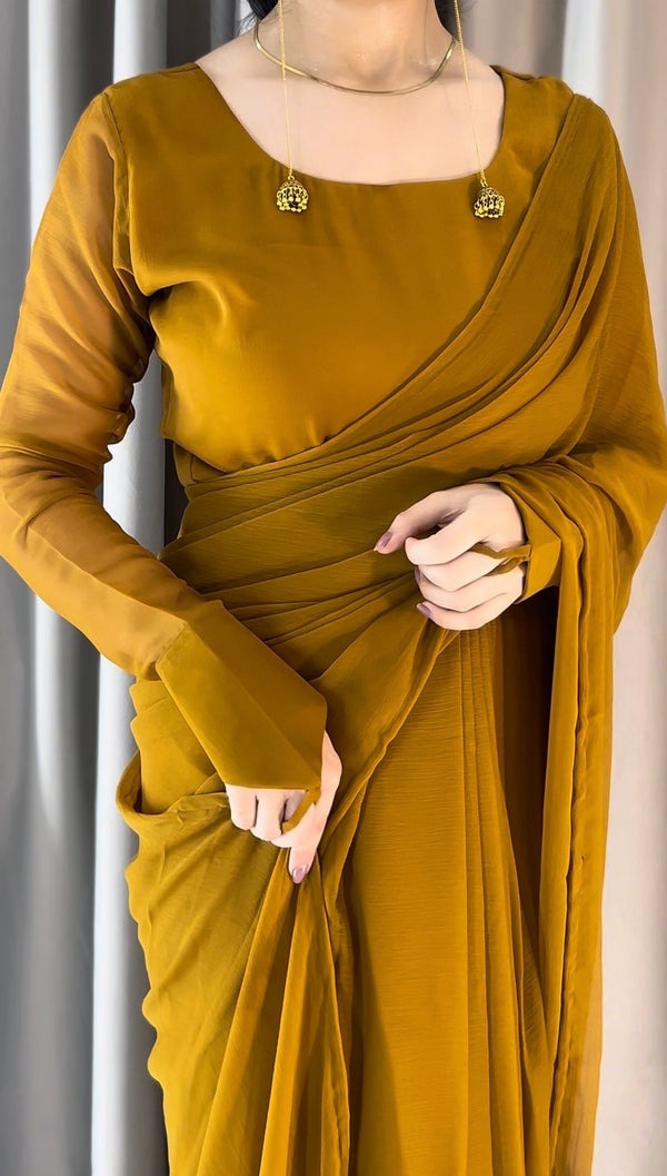 Round Neckline Shape Blouse with Chiffon Saree - Pachrangi