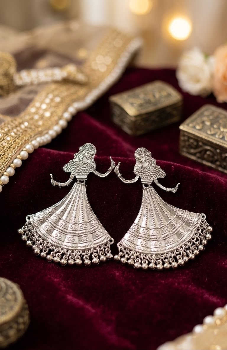Oxidized Dancing Earrings - Jewel Harmony