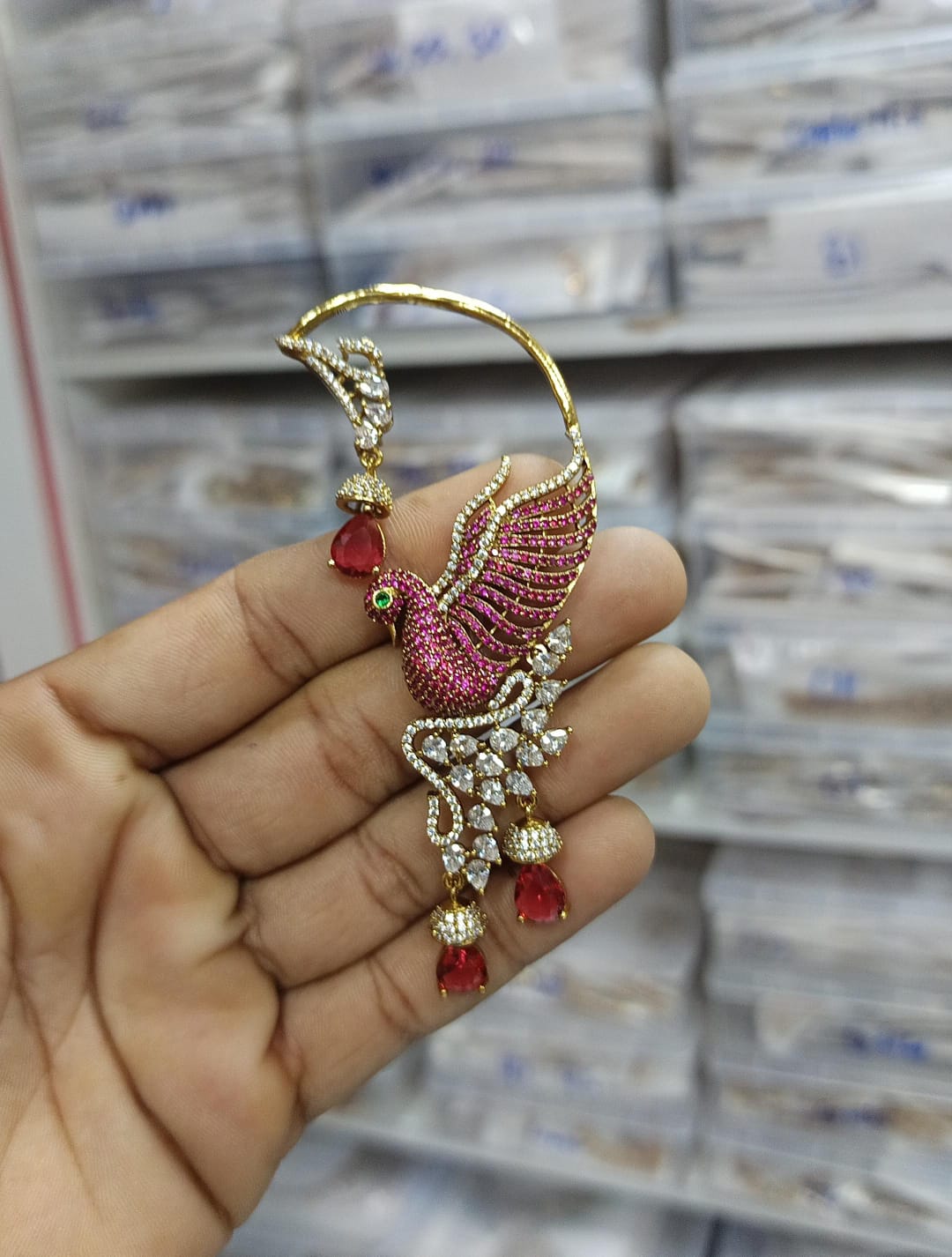 Malika-E-Husan 'ملکۂ حسن' Statement  Earrings - Aloro Jewels