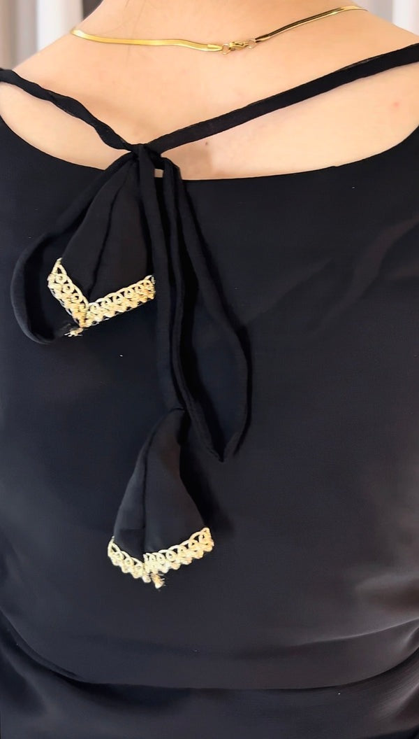 Square Neckline Shape Blouse with Chiffon Saree - Pachrangi