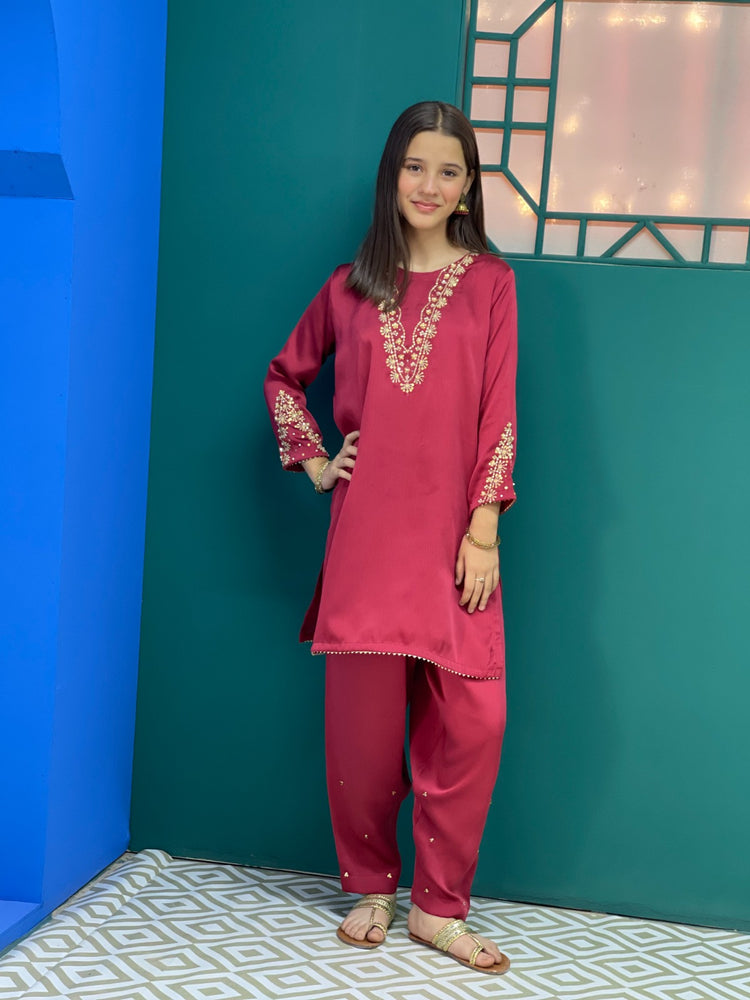 Maroon Lace Silk Shalwar Kameez
- Sania Khan