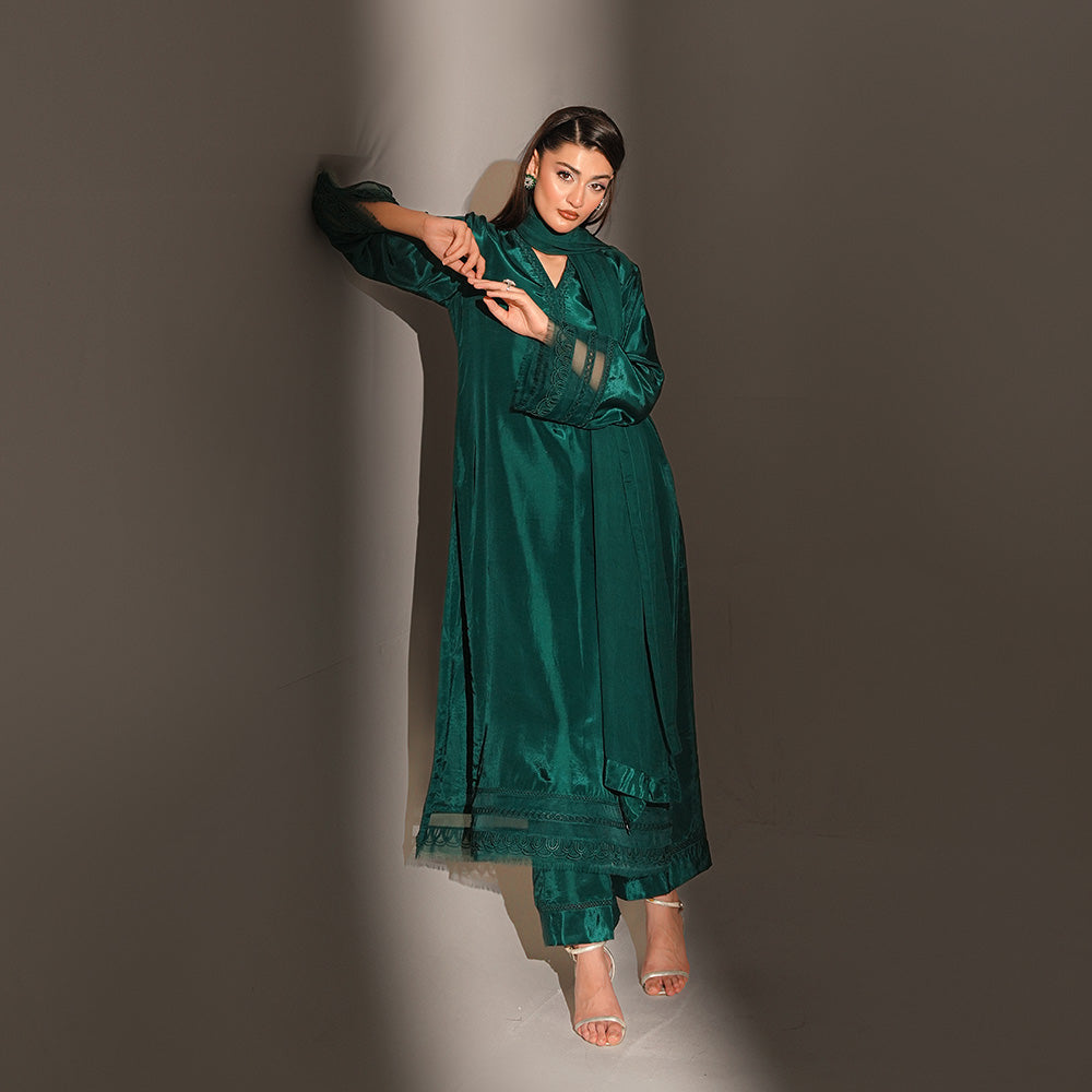 Reverie 3 Piece Stitched - Javeria Zoa