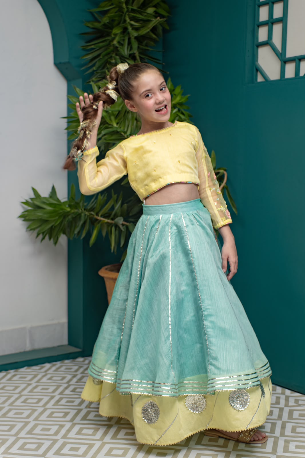 Hand Embroidery Sequins Choli
Double Layer Lenga - Sania Khan