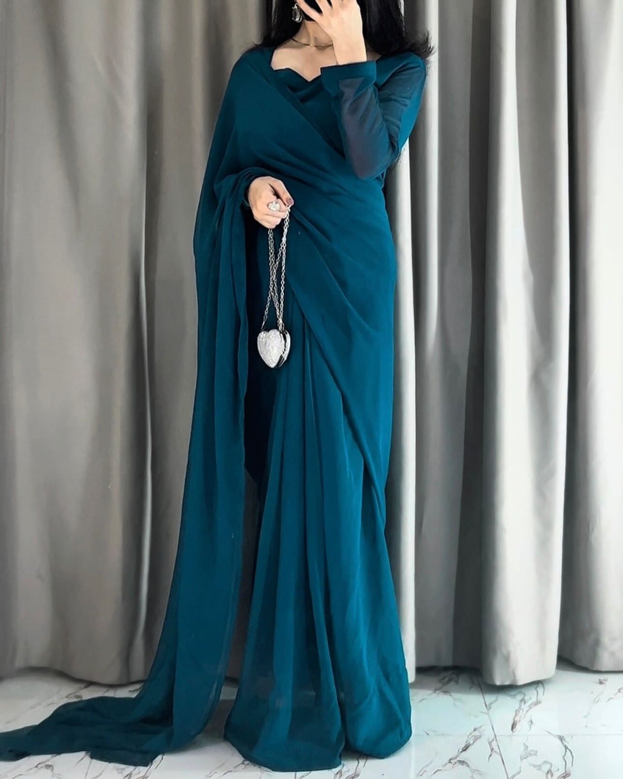 Sweetheart Neckline Shape Blouse with Chiffon Saree - Pachrangi