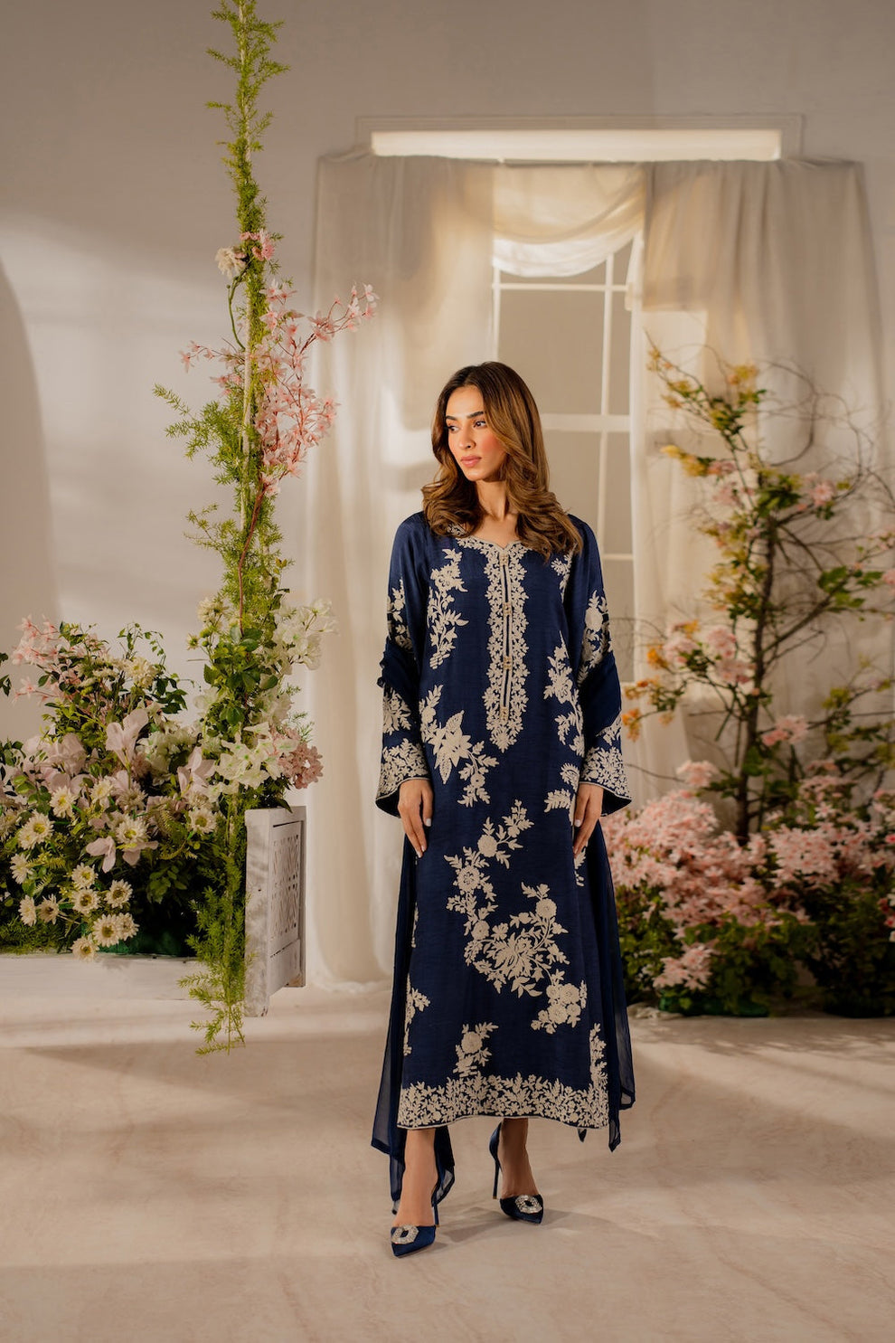 Zeenat Embroidered 3 Piece Suit - Urban Haya
