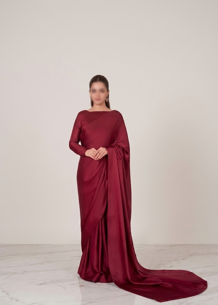 Bold Neckline Shape Blouse with Chiffon Saree Without Lace - Pachrangi