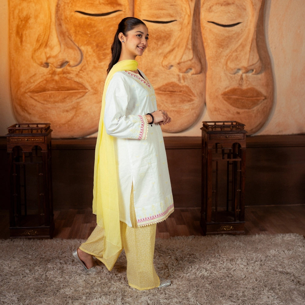 Embroidered Cotton Suit – Kehkashaan